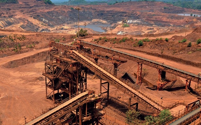 The report of the Mining Committee Report will be given | खाणप्रश्नी निती आयोग अहवाल देणार The report of the Mining Committee Report will be given | खाणप्रश्नी निती आयोग अहवाल देणार