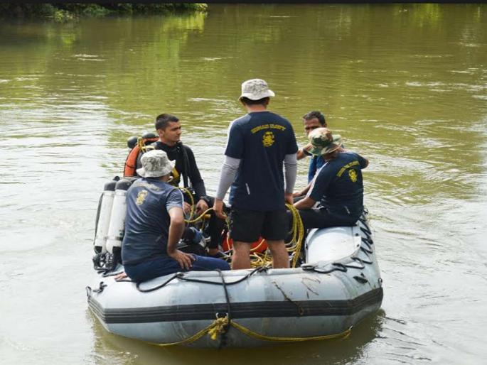 Deepak's dead body was found after 24 hours | नावेली ओहोळात बुडालेल्या दीपकचा मृतदेह 24 तासानंतर सापडला