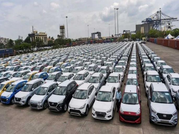 Vehicle sales in August fell by 4.53 percent compared to the previous year | ७७ हजार कोटींची वाहने पडून, गिऱ्हाईक फिरकेना; यंदा विक्रीत झाली मोठी घट