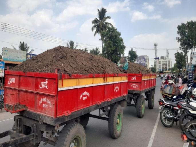 pune district agriculture news Gold price for cow dung, farmers get rich, agricultural work accelerates | शेणखताला सोन्याचा भाव, शेतकरी मालामाल, शेती कामांना वेग pune district agriculture news Gold price for cow dung, farmers get rich, agricultural work accelerates | शेणखताला सोन्याचा भाव, शेतकरी मालामाल, शेती कामांना वेग