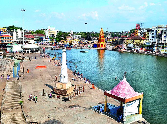 Relieve Nashik residents even in times of crisis ... Rapidly on the path of city development | नाशिककरांना संकटातही दिलासा...शहर विकासाच्या वाटेवर वेगाने अग्रेसर