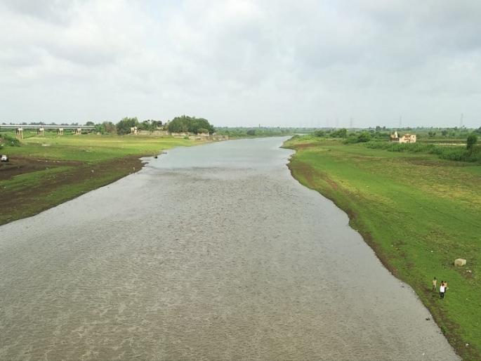Nashik's water goes to Jayakwadi backwater field! | नाशिकचे पाणी जायकवाडी बॅकवॉटर क्षेत्रात दाखल ! Nashik's water goes to Jayakwadi backwater field! | नाशिकचे पाणी जायकवाडी बॅकवॉटर क्षेत्रात दाखल !