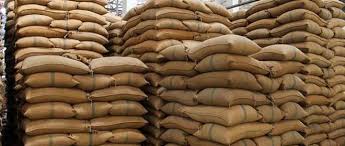 For the storage of tur and gram now the discovery of the rental warehouse! | तूर-हरभरा साठवणुकीसाठी आता भाड्याच्या गोदामांचा शोध! For the storage of tur and gram now the discovery of the rental warehouse! | तूर-हरभरा साठवणुकीसाठी आता भाड्याच्या गोदामांचा शोध!
