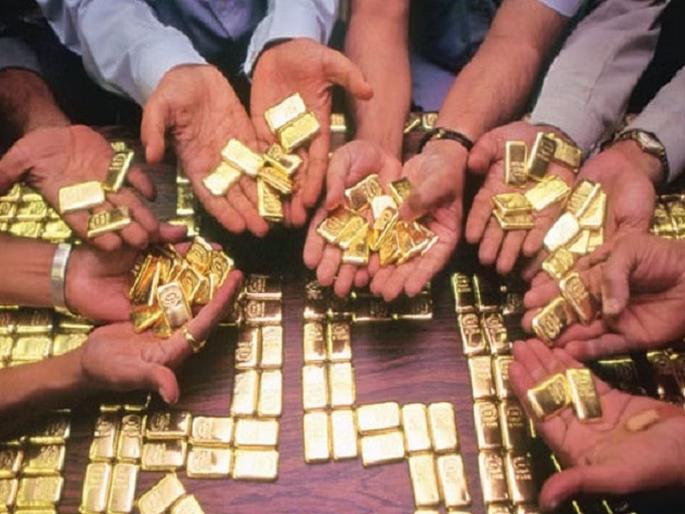 144 kg gold seized at Mumbai airport in six months | मुंबई विमानतळावर सहा महिन्यांत पकडले १४४ किलो सोने 144 kg gold seized at Mumbai airport in six months | मुंबई विमानतळावर सहा महिन्यांत पकडले १४४ किलो सोने