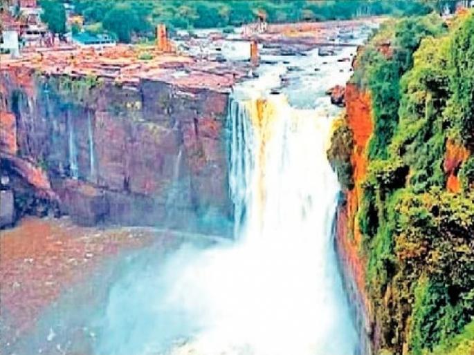 Gokak Water Falls flowed in the summer | Gokak Water Falls: ऐन उन्हाळ्यात गोकाकचा धबधबा झाला प्रवाहित Gokak Water Falls flowed in the summer | Gokak Water Falls: ऐन उन्हाळ्यात गोकाकचा धबधबा झाला प्रवाहित