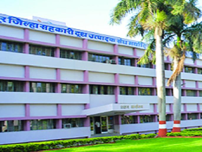 Trial audit of Kolhapur District Cooperative Milk Producers Union Gokul for the financial year 2021-22 finally started on Monday | ‘गोकूळ’चे चाचणी लेखापरीक्षण अखेर सुरू, दहा दिवसात अहवाल द्यावा लागणार Trial audit of Kolhapur District Cooperative Milk Producers Union Gokul for the financial year 2021-22 finally started on Monday | ‘गोकूळ’चे चाचणी लेखापरीक्षण अखेर सुरू, दहा दिवसात अहवाल द्यावा लागणार