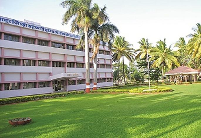 Frugal producer, director of waste management 'Gokul': Cost of lakhs for council in Kochi | काटकसरीला उत्पादक, उधळपट्टीला संचालक ‘गोकुळ’चा कारभार : कोचीमधील परिषदेसाठी लाखोंचा खर्च Frugal producer, director of waste management 'Gokul': Cost of lakhs for council in Kochi | काटकसरीला उत्पादक, उधळपट्टीला संचालक ‘गोकुळ’चा कारभार : कोचीमधील परिषदेसाठी लाखोंचा खर्च