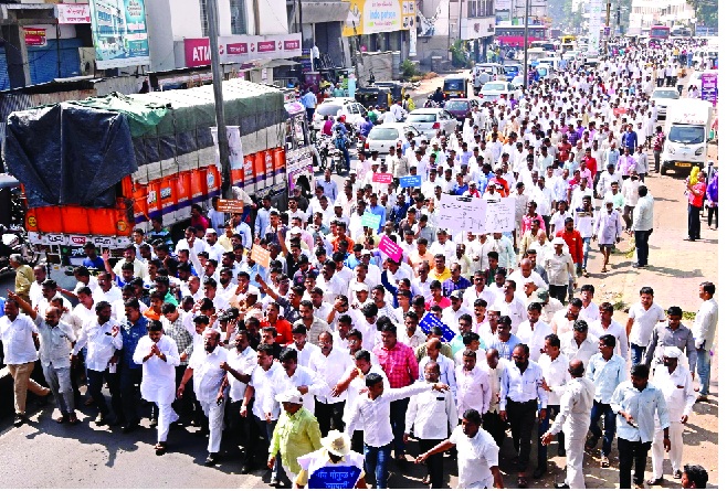 Stop the defamation of the Kolhapur Gokul Sangh, thousands of activists going to the protest rally, Ranjeet Singh Patil | कोल्हापूर गोकुळ संघाची बदनामी थांबवा, निषेध मोर्चाला हजारो कार्यकर्ते जाणार रणजितसिंह पाटील  Stop the defamation of the Kolhapur Gokul Sangh, thousands of activists going to the protest rally, Ranjeet Singh Patil | कोल्हापूर गोकुळ संघाची बदनामी थांबवा, निषेध मोर्चाला हजारो कार्यकर्ते जाणार रणजितसिंह पाटील