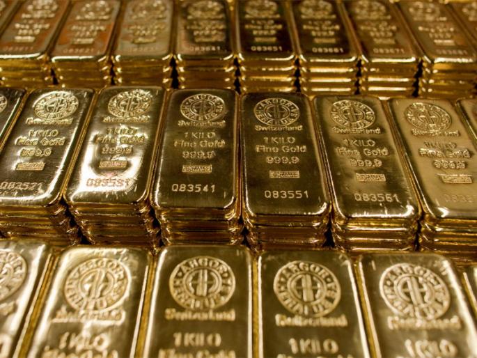 Woman arrested for absconding with 5 kg gold biscuits; 2 crore fraud | पाच किलो सोन्याची बिस्किटे घेऊन पळून गेलेल्या महिलेला अटक; तब्बल २ कोटींची फसवणूक
