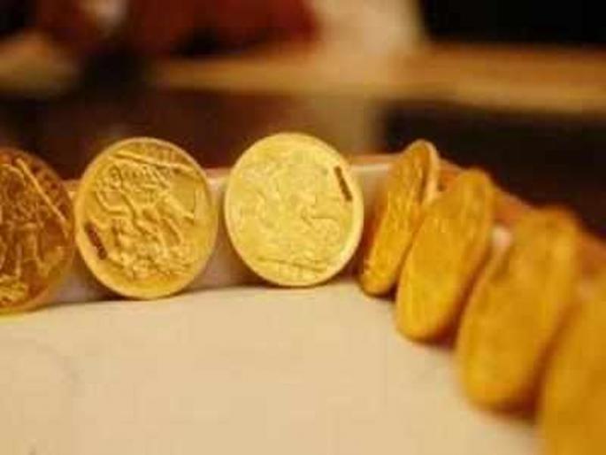 Gold worth Rs.19 lakh seized from foreign nationals in Mumbai airport | मुंबई विमानतळावर परदेशी नागरिकांकडून १९ लाख रुपयांचे सोने जप्त