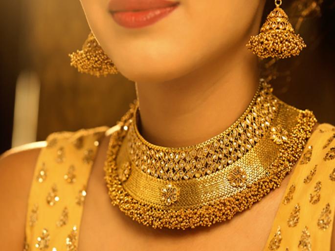 Jewelry stolen from friend house sister puts it around her neck and keeps it as a status, and the theft is revealed in rajgurunagar | खळबळजनक! मैत्रिणीच्या घरातच दागिन्यांची चोरी; बहिणीने गळ्यात घालून स्टेटस ठेवले अन् चोरी उघड झाली Jewelry stolen from friend house sister puts it around her neck and keeps it as a status, and the theft is revealed in rajgurunagar | खळबळजनक! मैत्रिणीच्या घरातच दागिन्यांची चोरी; बहिणीने गळ्यात घालून स्टेटस ठेवले अन् चोरी उघड झाली