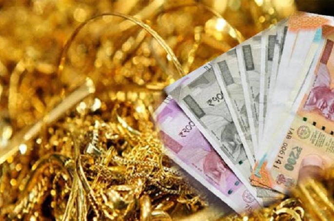 The couple was robbed by those who served food as guests in Jalgaon | अतिथी म्हणून ज्यांना जेवू घातलं, त्यांनीच दाम्पत्याला लुटलं...
