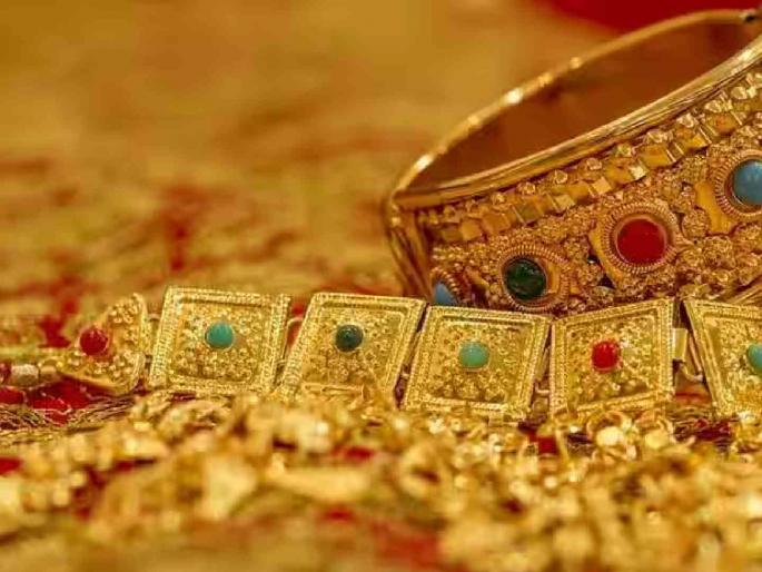 Silver fell by Rs 5,500 in two weeks, within 89 thousand | चांदी ८९ हजारांच्या आत, दोन आठवड्यात ५,५०० रुपयांनी घसरली Silver fell by Rs 5,500 in two weeks, within 89 thousand | चांदी ८९ हजारांच्या आत, दोन आठवड्यात ५,५०० रुपयांनी घसरली