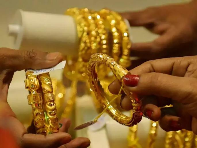 Gold Silver Price Rate Today Gold has become expensive silver price increased Check the gold rate from 14 karat to 24 karat before buying | Gold Silver Price Today : सोनं महागलं, चांदीही चकाकली; खरेदीपूर्वी पाहा १४ कॅरेट ते २४ कॅरेटपर्यंतचा जीएसटीसह रेट