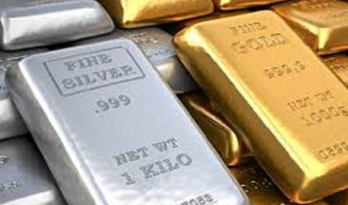 Gold shines even in lockdown! | लॉकडाऊनमध्येही सोन्याची चमक वाढली ! Gold shines even in lockdown! | लॉकडाऊनमध्येही सोन्याची चमक वाढली !