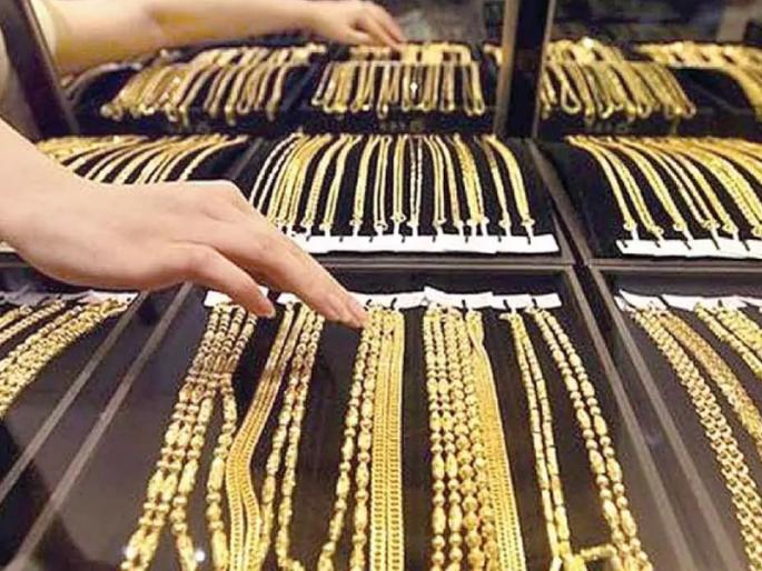 Worked in a goldsmith's shop for 4 years, lost 2.5 crores of gold a little bit every day! How was the theft caught? | सोनाराच्या दुकानात ४ वर्ष काम केलं, रोज थोडं थोडं करून २.५ कोटींचं सोनं गायब केलं! कशी पकडली गेली चोरी? Worked in a goldsmith's shop for 4 years, lost 2.5 crores of gold a little bit every day! How was the theft caught? | सोनाराच्या दुकानात ४ वर्ष काम केलं, रोज थोडं थोडं करून २.५ कोटींचं सोनं गायब केलं! कशी पकडली गेली चोरी?