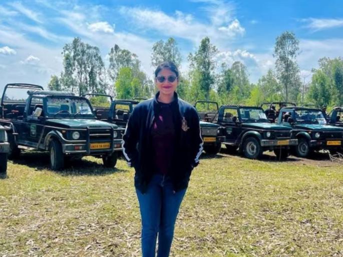 Shraddha Gome ias success story lawyer turned ias officer upsc cse 2022 | कमाल! 13 गोल्ड मेडल, लंडनमध्ये नोकरी; पहिल्याच प्रयत्नात IAS, 'अशी' आहे सक्सेस स्टोरी Shraddha Gome ias success story lawyer turned ias officer upsc cse 2022 | कमाल! 13 गोल्ड मेडल, लंडनमध्ये नोकरी; पहिल्याच प्रयत्नात IAS, 'अशी' आहे सक्सेस स्टोरी