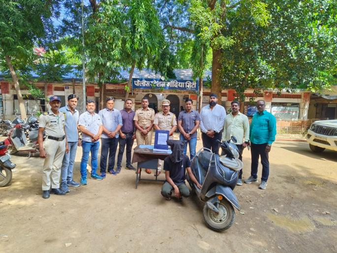woman chain was snatched during the walking and the thief was caught by police | ‘वाॅक’वेळी महिलेची चेन हिसकावली; पोलिसांनी माग काढला, चोर पकडला woman chain was snatched during the walking and the thief was caught by police | ‘वाॅक’वेळी महिलेची चेन हिसकावली; पोलिसांनी माग काढला, चोर पकडला