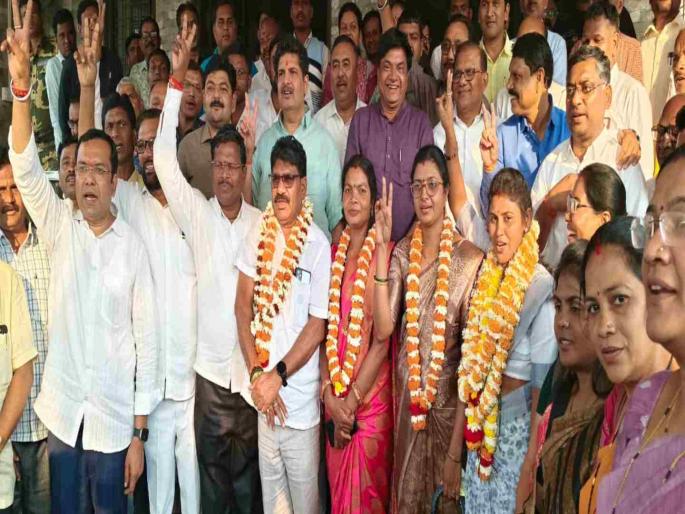 Gondia All Four BJP members were appointed as chairmen of Zilla Parishads | सभापती भाजपचेच; राष्ट्रवादीला ठेवले दूर, ३९ विरुद्ध १३ असे झाले मतदान Gondia All Four BJP members were appointed as chairmen of Zilla Parishads | सभापती भाजपचेच; राष्ट्रवादीला ठेवले दूर, ३९ विरुद्ध १३ असे झाले मतदान