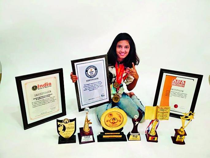 Jara Hatake: 'Google Gauri' know the whole of the Indian Constitution! | जरा हटके : ‘गुगल गौरी’ ला अख्खा भारतीय संविधान मुखपाठ ! Jara Hatake: 'Google Gauri' know the whole of the Indian Constitution! | जरा हटके : ‘गुगल गौरी’ ला अख्खा भारतीय संविधान मुखपाठ !