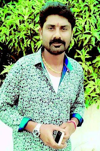 Notorious goon murdered in party : Another serious injury | पार्टीत कुख्यात गुंडांचा गेम : दुसरा गंभीर जखमी Notorious goon murdered in party : Another serious injury | पार्टीत कुख्यात गुंडांचा गेम : दुसरा गंभीर जखमी