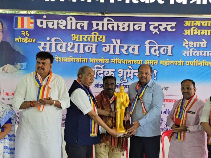 if there is time to give justice to the homeless change the law said gopal shetty | बेघरांना न्याय देण्यासाठी वेळ पडल्यास कायद्यात बदल करा: गोपाळ शेट्टी if there is time to give justice to the homeless change the law said gopal shetty | बेघरांना न्याय देण्यासाठी वेळ पडल्यास कायद्यात बदल करा: गोपाळ शेट्टी