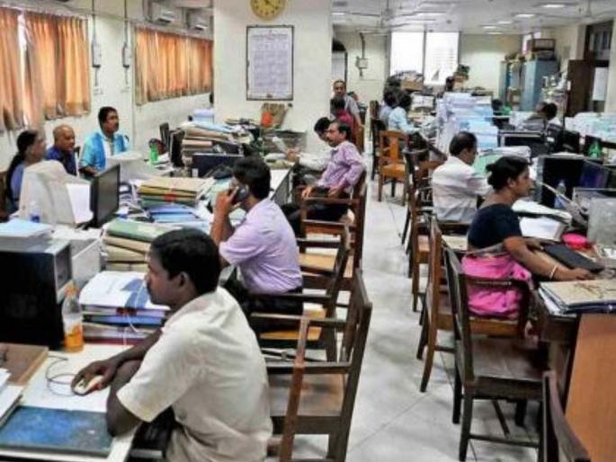 Government work will be done with one click Government officials discuss in literary conference | शासकीय कामे होणार एका क्लिकवर ! शासकीय अधिकारी साहित्य संमेलनात चर्चा