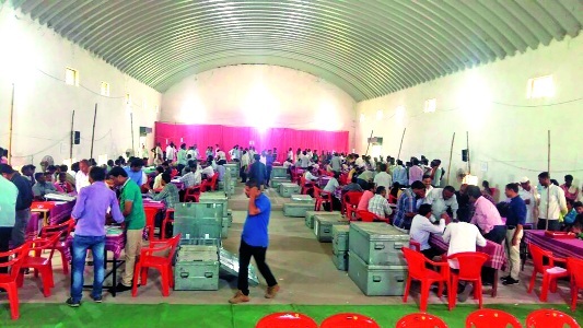 Sealed the polling machines | मतदान यंत्रे केली सील Sealed the polling machines | मतदान यंत्रे केली सील