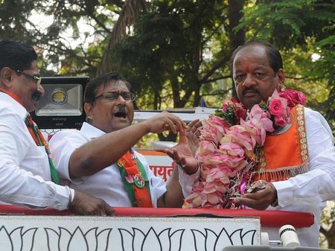 Dismiss 'that' MP and state government, BJP MP demands after protest of CAA | 'त्या' खासदार अन् राज्य सरकारला बरखास्त करा, भाजपा खासदाराची मागणी Dismiss 'that' MP and state government, BJP MP demands after protest of CAA | 'त्या' खासदार अन् राज्य सरकारला बरखास्त करा, भाजपा खासदाराची मागणी