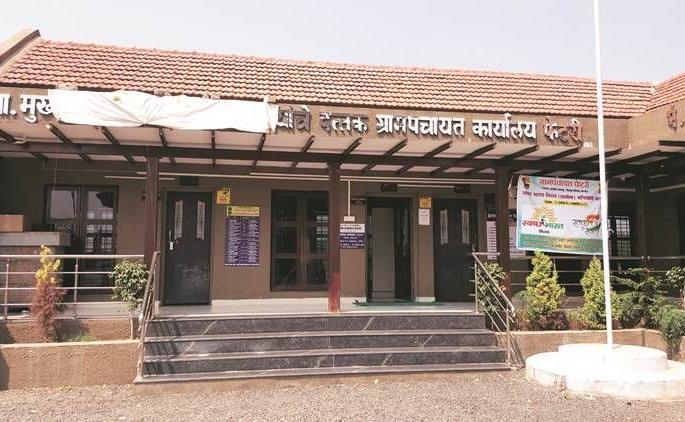Administrators in 130 gram panchayats in Nagpur district | नागपूर जिल्ह्यातील १३० ग्रामपंचायतींवर ‘प्रशासक’ Administrators in 130 gram panchayats in Nagpur district | नागपूर जिल्ह्यातील १३० ग्रामपंचायतींवर ‘प्रशासक’