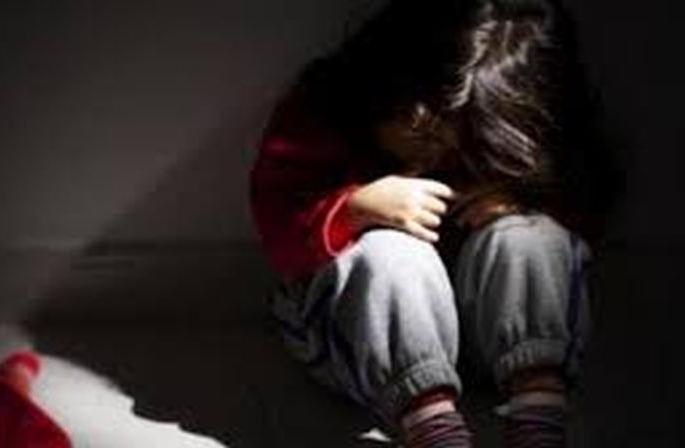Uncle commits suicide after raping his niece | भाचीवर बलात्कार करून नराधम मामाची आत्महत्या
