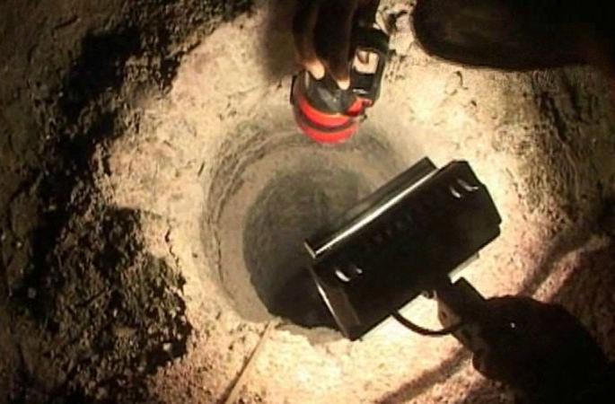 ... then water will be more expensive than petrol | ...तर पेट्रोलपेक्षाही महाग होईल पाणी; २०० फुटांपर्यंत जाऊनही पाणी मिळेना !