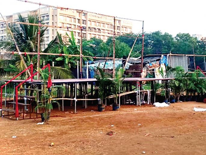 Playground for wedding ceremonies; Annoyance among the players | खेळाचे मैदान लग्न समारंभासाठी; खेळाडूंमध्ये नाराजी Playground for wedding ceremonies; Annoyance among the players | खेळाचे मैदान लग्न समारंभासाठी; खेळाडूंमध्ये नाराजी