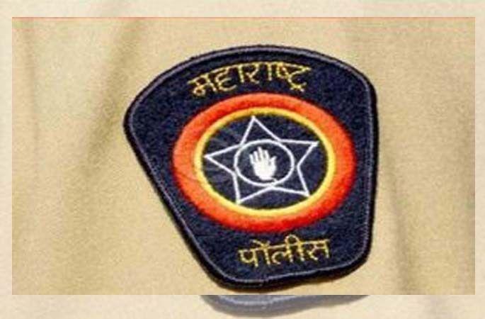 Locked in the room with a suicide message | आत्महत्येचा मेसेज करून खोलीत करून घेतले बंद