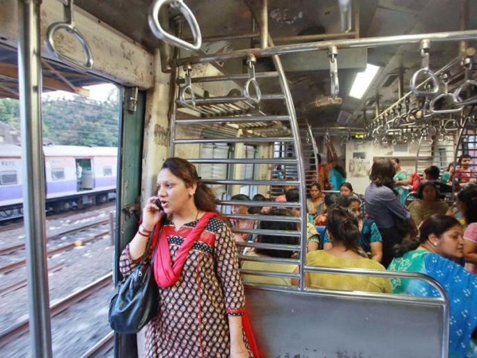 'Mumbaikhera Mumbaikars increased by month! Most losers of bag losses | ‘विसरभोळे मुंबईकरां’त महिन्याभरात वाढ ! बॅग हरवल्याच्या सर्वाधिक तक्रारी-जीआरपीची माहिती 'Mumbaikhera Mumbaikars increased by month! Most losers of bag losses | ‘विसरभोळे मुंबईकरां’त महिन्याभरात वाढ ! बॅग हरवल्याच्या सर्वाधिक तक्रारी-जीआरपीची माहिती