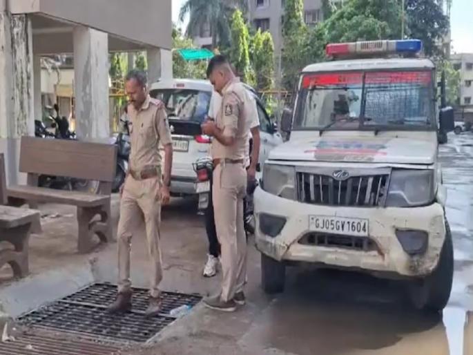 Gujarat: Parents angry over studies; 12-year-old boy jumps from ninth floor, dies on the spot... | अभ्यासासाठी आई-वडिलांनी रागवले; 12 वर्षीय मुलाने नवव्या मजल्यावरुन मारली उडी, जागीच मृत्यू...