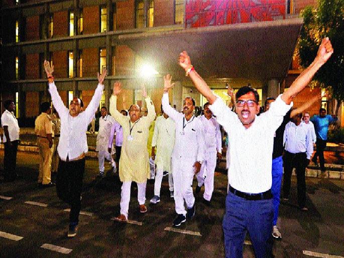 The real test session of the Congress! | काँग्रेसची खरी कसोटी विधानसभेवेळी!  The real test session of the Congress! | काँग्रेसची खरी कसोटी विधानसभेवेळी!