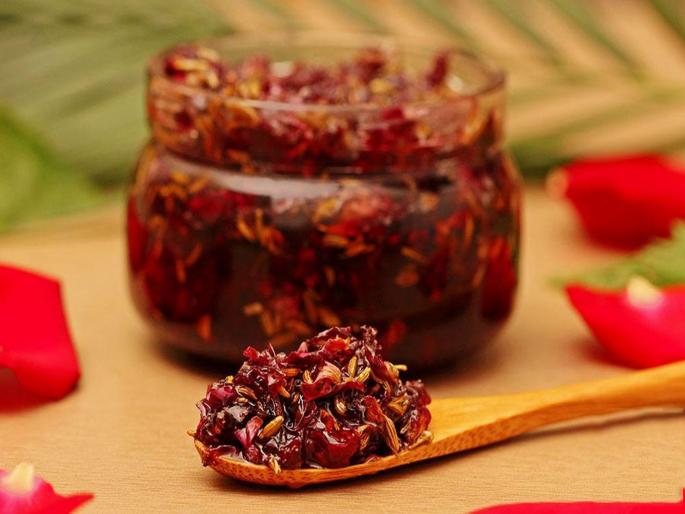 Gulkand eating benefits and special recipe for summer season | गुलाबाच्या कळीपेक्षा पाकळी गुणकारी; एक-दोन नव्हे, सहा आजार दूर सारी! Gulkand eating benefits and special recipe for summer season | गुलाबाच्या कळीपेक्षा पाकळी गुणकारी; एक-दोन नव्हे, सहा आजार दूर सारी!