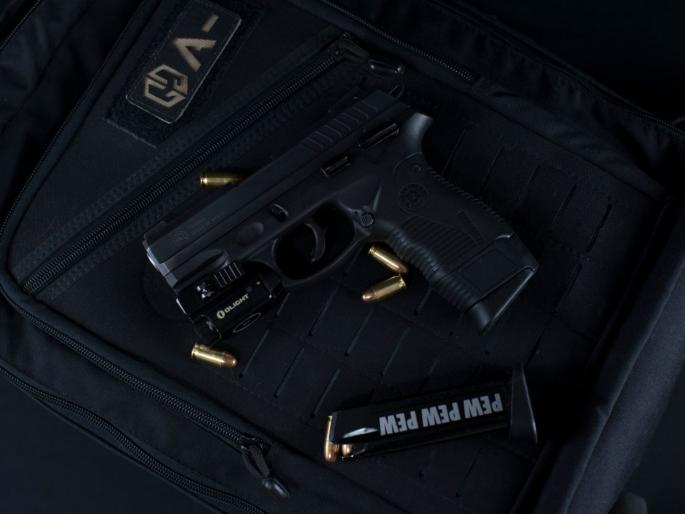 NYC student, 16, pledges to shoot up school on social media, found with loaded gun after Instagram steps in | न्यूयॉर्क येथील शाळेत धक्कादायक प्रकार; १६ वर्षाचा विद्यार्थी वर्गात पिस्तूल घेऊन आला अन्...