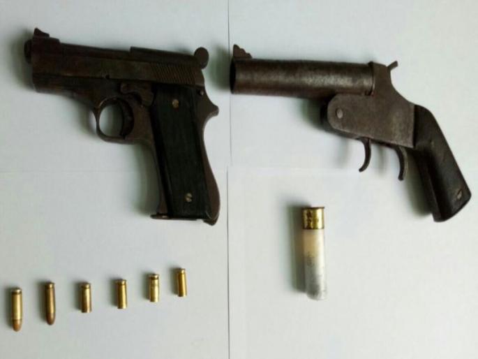 Pune: Sinhagad Road police seized arms | पुणे : सिंहगड रोड पोलिसांनी जप्त केली शस्त्रास्त्रं  Pune: Sinhagad Road police seized arms | पुणे : सिंहगड रोड पोलिसांनी जप्त केली शस्त्रास्त्रं