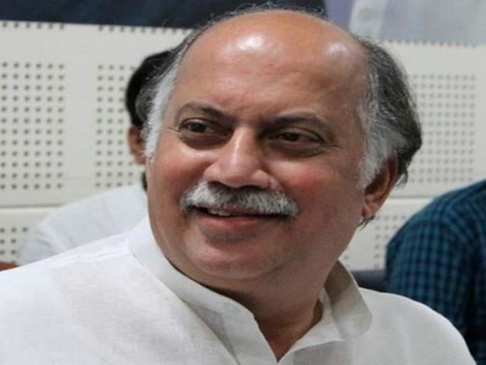 Gurudas Kamat ready for two hands in the Lok Sabha elections with Shiv Sena and BJP | शिवसेना व भाजपाशी लोकसभा निवडणुकीत दोन हात करण्यासाठी गुरुदास कामत सज्ज  Gurudas Kamat ready for two hands in the Lok Sabha elections with Shiv Sena and BJP | शिवसेना व भाजपाशी लोकसभा निवडणुकीत दोन हात करण्यासाठी गुरुदास कामत सज्ज