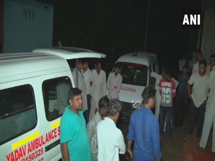 haryana gurugram family of four including one year old toddler found dead under mysterious circumstances | धक्कादायक ! एकाच कुटुंबातील चार जणांचा संशयास्पद मृत्यू haryana gurugram family of four including one year old toddler found dead under mysterious circumstances | धक्कादायक ! एकाच कुटुंबातील चार जणांचा संशयास्पद मृत्यू