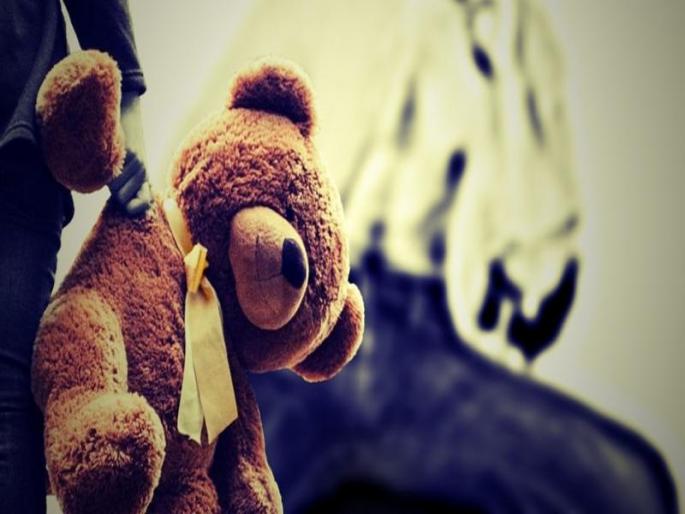 Class 7 student threatens to rape teacher, daughter online | 7 वीच्या विद्यार्थ्याची शिक्षिकेला आणि तिच्या मुलीला बलात्काराची धमकी Class 7 student threatens to rape teacher, daughter online | 7 वीच्या विद्यार्थ्याची शिक्षिकेला आणि तिच्या मुलीला बलात्काराची धमकी