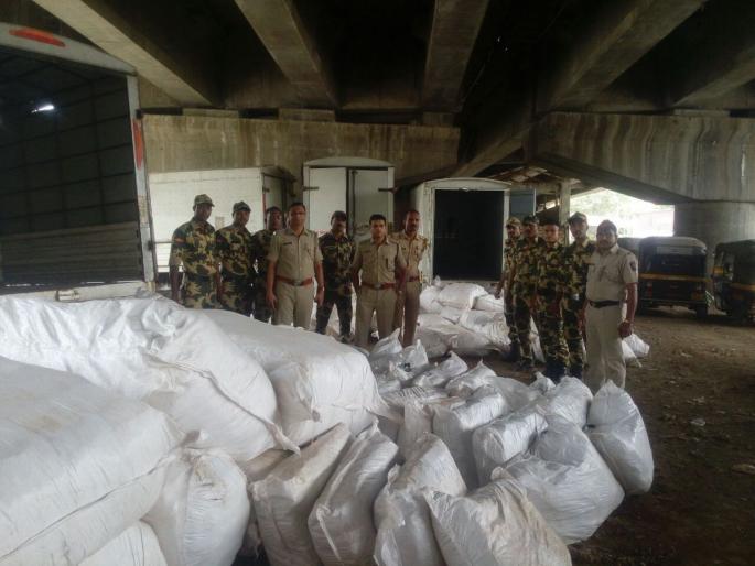 Gutkha worth Rs 20 lakh seized | २० लाख रुपयांचा गुटखा जप्त Gutkha worth Rs 20 lakh seized | २० लाख रुपयांचा गुटखा जप्त