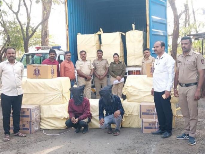 A total of 29 lakhs worth of goods including Gutkha seized in the village; Village police action | Pune | खेडमध्ये गुटख्यासह एकूण २९ लाखांचा मुद्देमाल जप्त A total of 29 lakhs worth of goods including Gutkha seized in the village; Village police action | Pune | खेडमध्ये गुटख्यासह एकूण २९ लाखांचा मुद्देमाल जप्त