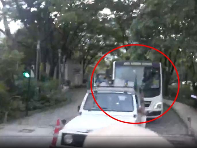 shiv sena rebel mla with eknath shinde left guwahati to goa | Maharashtra Political Crisis: बंडखोर आमदारांचे आता मुक्काम पोस्ट गोवा; गुवाहाटीचं ‘हाटिल’ सोडलं, थोड्याच वेळात ‘टेक ऑफ’ shiv sena rebel mla with eknath shinde left guwahati to goa | Maharashtra Political Crisis: बंडखोर आमदारांचे आता मुक्काम पोस्ट गोवा; गुवाहाटीचं ‘हाटिल’ सोडलं, थोड्याच वेळात ‘टेक ऑफ’