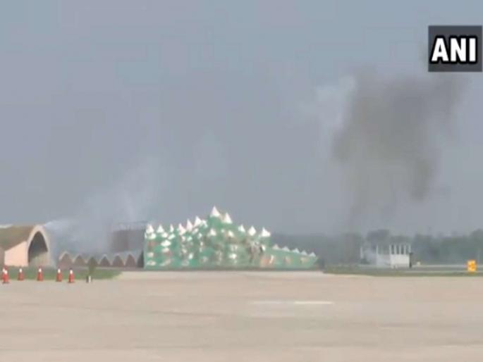 Airport in Gwalior became a warfare theater | ग्वाल्हेरमधील विमानतळाचे झाले युद्ध थिएटरमध्ये रूपांतर Airport in Gwalior became a warfare theater | ग्वाल्हेरमधील विमानतळाचे झाले युद्ध थिएटरमध्ये रूपांतर