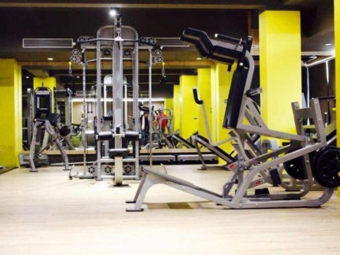 Owners prepare to start gym and shopping mall as per rules | नियमानुसार जिम व शॉपिंग मॉल सुरू करण्याची मालकांची तयारी Owners prepare to start gym and shopping mall as per rules | नियमानुसार जिम व शॉपिंग मॉल सुरू करण्याची मालकांची तयारी
