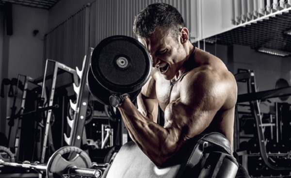 Increased use of body building supplements is harmful to the body | झटपट बॉडीबिल्डिंगचा नाद न्यारा, शरीराच्या नुकसानीचा खेळ सारा Increased use of body building supplements is harmful to the body | झटपट बॉडीबिल्डिंगचा नाद न्यारा, शरीराच्या नुकसानीचा खेळ सारा