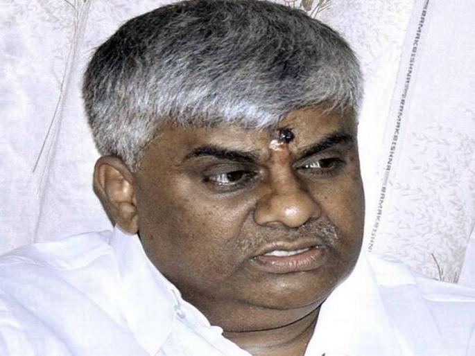 The results of the advice of a caravan, astrology, | मंत्री करतात साडेसहा तास कारप्रवास, ज्योतिषाच्या सल्ल्याचा परिणाम The results of the advice of a caravan, astrology, | मंत्री करतात साडेसहा तास कारप्रवास, ज्योतिषाच्या सल्ल्याचा परिणाम